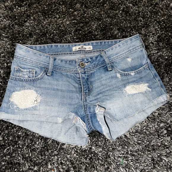 Shorts - Picture 1 of 4